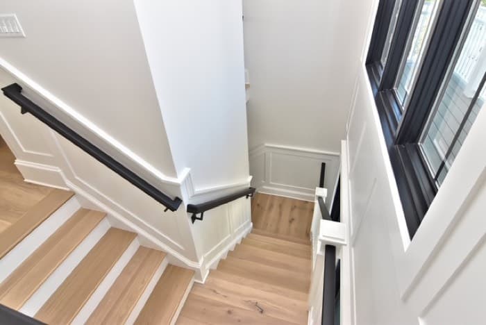 Beach Avenue, photo 28